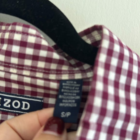 IZOD Men’s Button Down - Picture 3 of 3